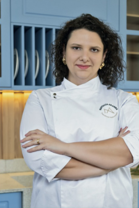 Retrato de Nattalia Aranha Amaral, chef de cozinha e consultora gastronômica.